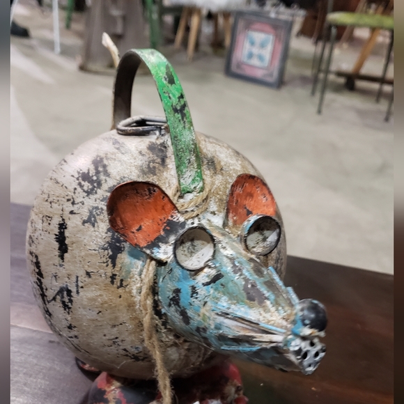 Meet your Posher, Posh - Picture 2 of 2